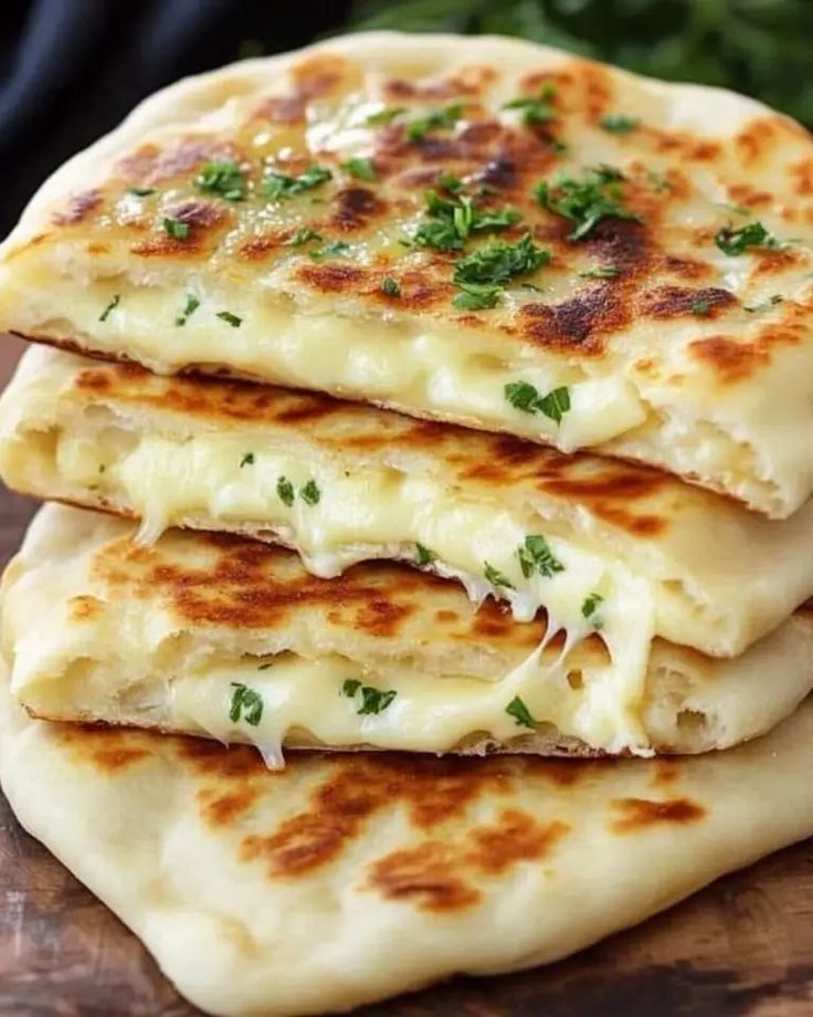 Cheez Naan